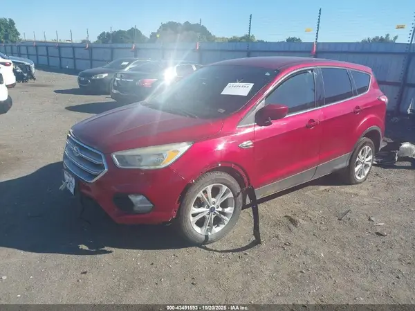 1FMCU0GD8HUA61011 2017 FORD ESCAPE - Image 2