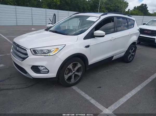 1FMCU0GD8HUA75765 2017 FORD ESCAPE - Image 2