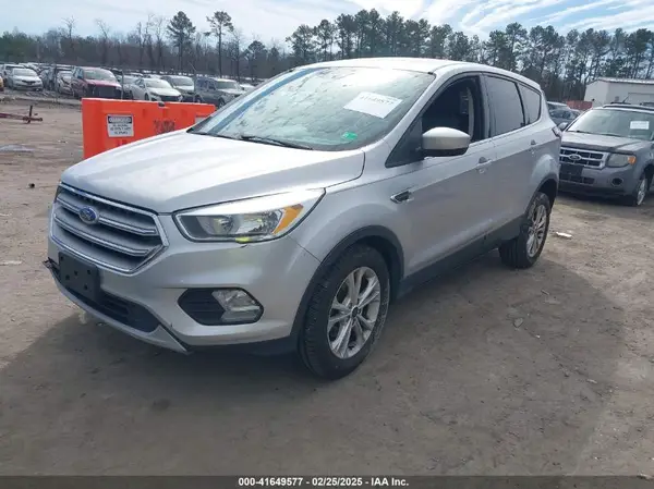 1FMCU0GD8HUA99581 2017 FORD ESCAPE - Image 2