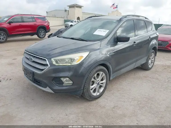 1FMCU0GD8HUB01829 2017 FORD ESCAPE - Image 2