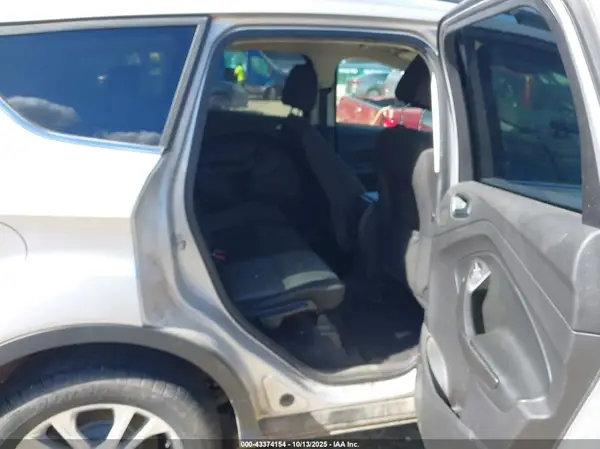 1FMCU0GD8HUB08196 2017 FORD ESCAPE - Image 8