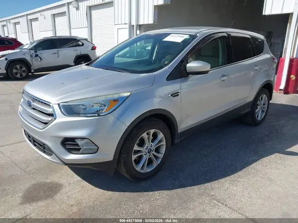 1FMCU0GD8HUB12913 2017 FORD ESCAPE - Image 2