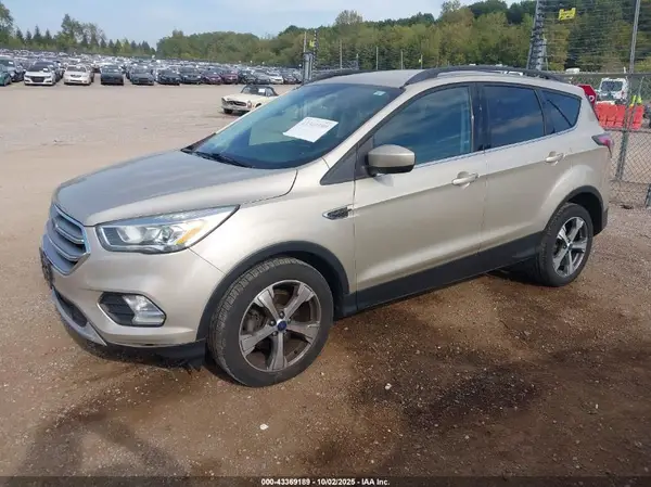 1FMCU0GD8HUB40758 2017 FORD ESCAPE - Image 2