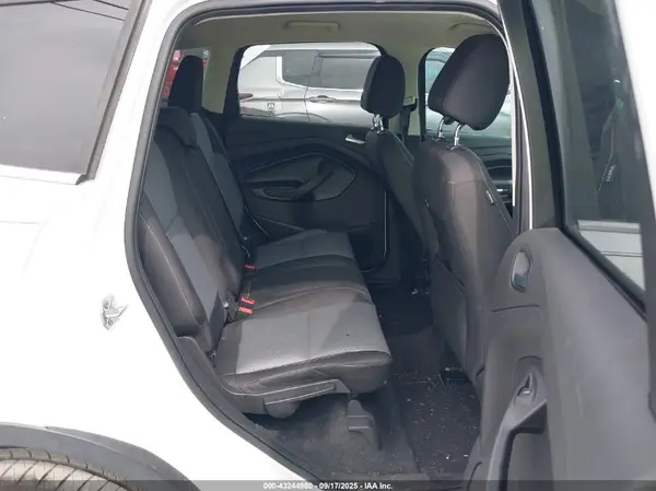 1FMCU0GD8HUB49430 2017 FORD ESCAPE - Image 8