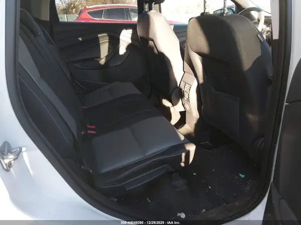 1FMCU0GD8HUB49752 2017 FORD ESCAPE - Image 8