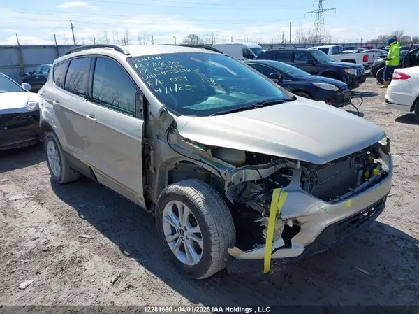 1FMCU0GD8HUB55082 2017 FORD ESCAPE - Image 1