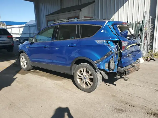 1FMCU0GD8HUB59228 2017 FORD ESCAPE - Image 2