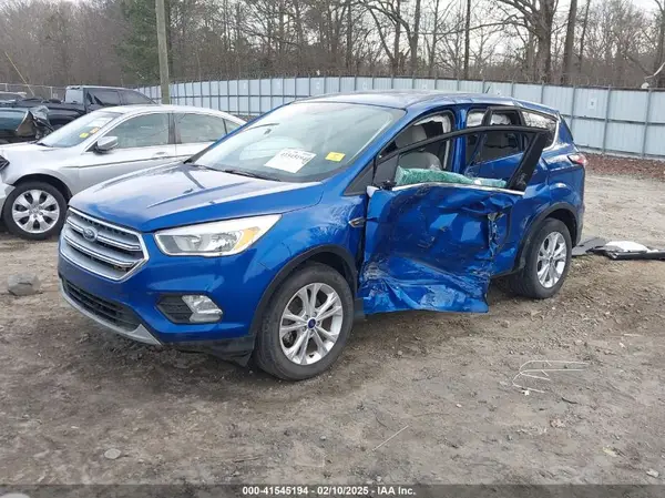 1FMCU0GD8HUB64784 2017 FORD ESCAPE - Image 2
