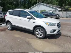 1FMCU0GD8HUB65675 2017 FORD ESCAPE