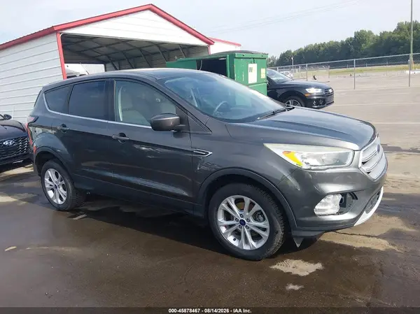 1FMCU0GD8HUB73310 2017 FORD ESCAPE - Image 1