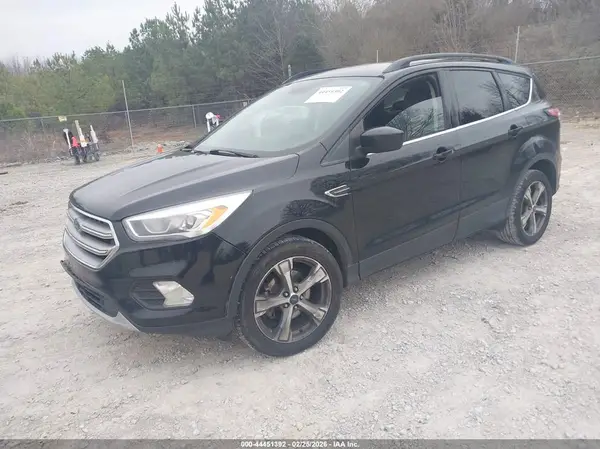 1FMCU0GD8HUB74246 2017 FORD ESCAPE - Image 2