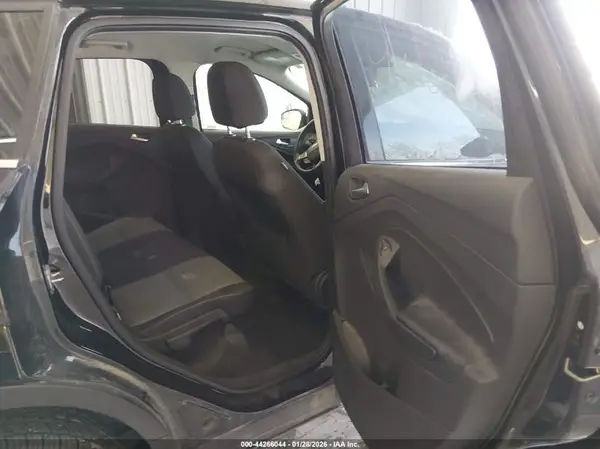 1FMCU0GD8HUB75378 2017 FORD ESCAPE - Image 8