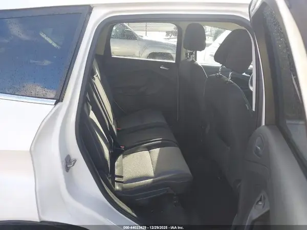 1FMCU0GD8HUB76305 2017 FORD ESCAPE - Image 8
