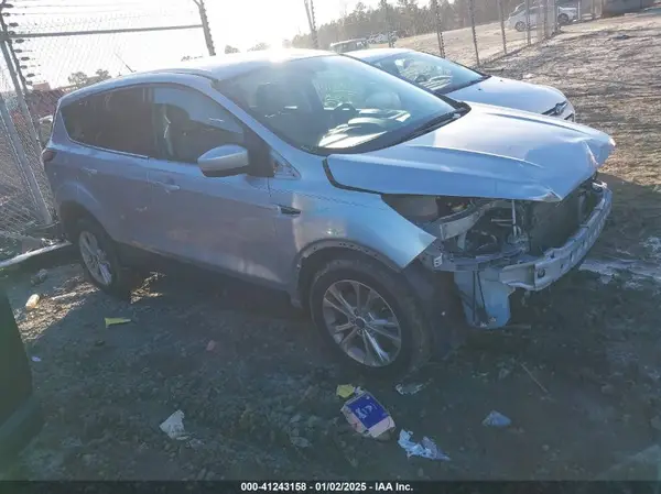 1FMCU0GD8HUB86056 2017 FORD ESCAPE - Image 1