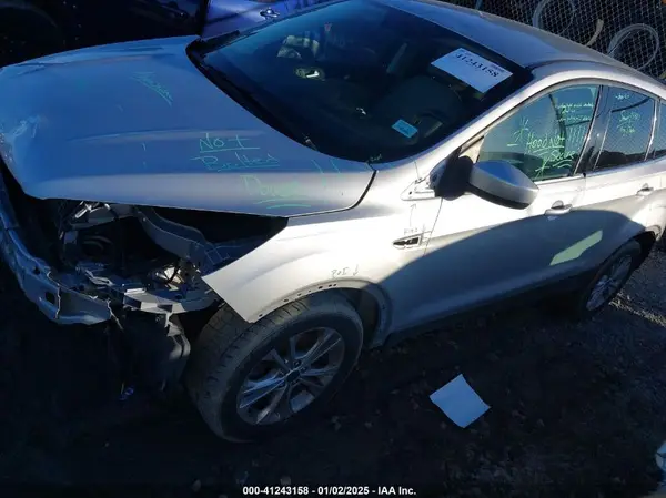 1FMCU0GD8HUB86056 2017 FORD ESCAPE - Image 2