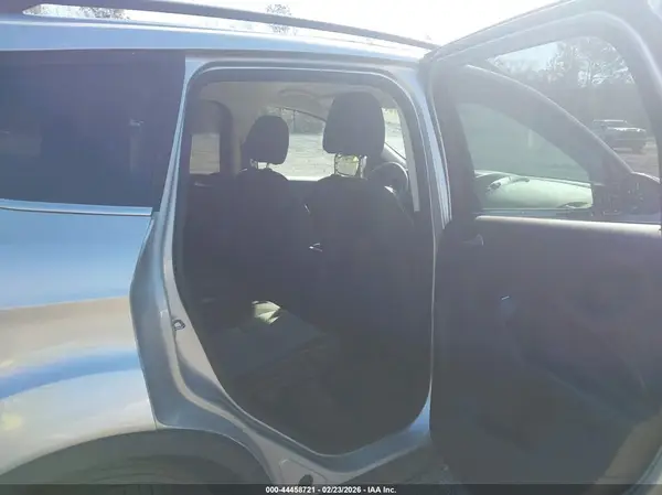 1FMCU0GD8HUB87112 2017 FORD ESCAPE - Image 8