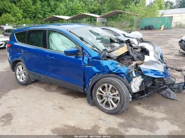 1FMCU0GD8HUB88261 2017 FORD ESCAPE - Image 1