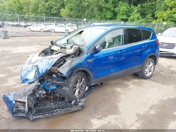 1FMCU0GD8HUB88261 2017 FORD ESCAPE - Image 2