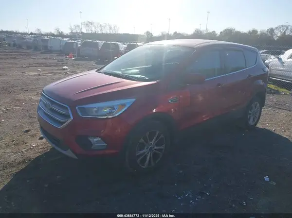 1FMCU0GD8HUB95825 2017 FORD ESCAPE - Image 2