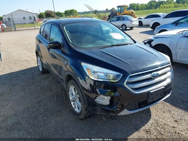 1FMCU0GD8HUB99096 2017 FORD ESCAPE - Image 1