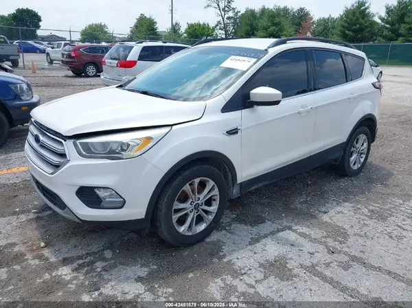1FMCU0GD8HUC09092 2017 FORD ESCAPE - Image 2
