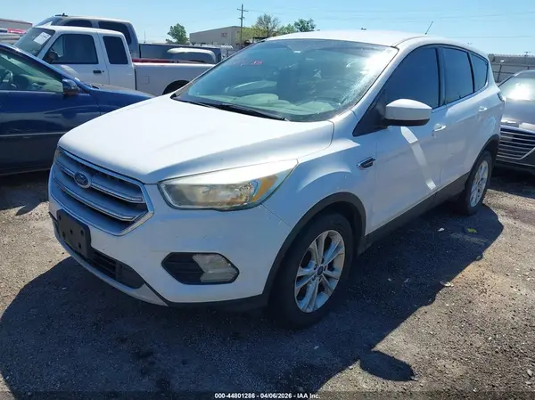 1FMCU0GD8HUC12235 2017 FORD ESCAPE - Image 2