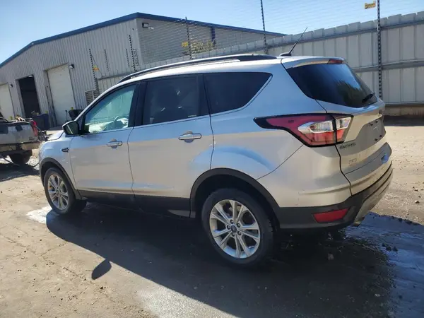 1FMCU0GD8HUC18360 2017 FORD ESCAPE - Image 2