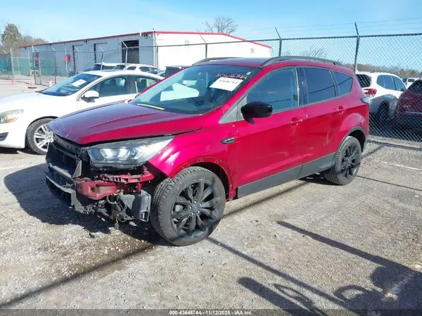1FMCU0GD8HUC21906 2017 FORD ESCAPE - Image 2