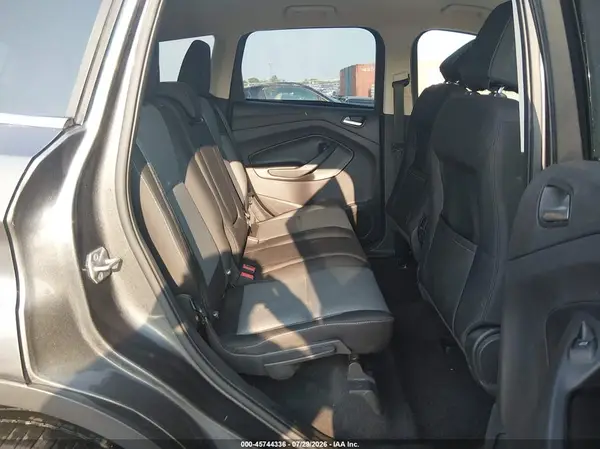1FMCU0GD8HUC22621 2017 FORD ESCAPE - Image 8