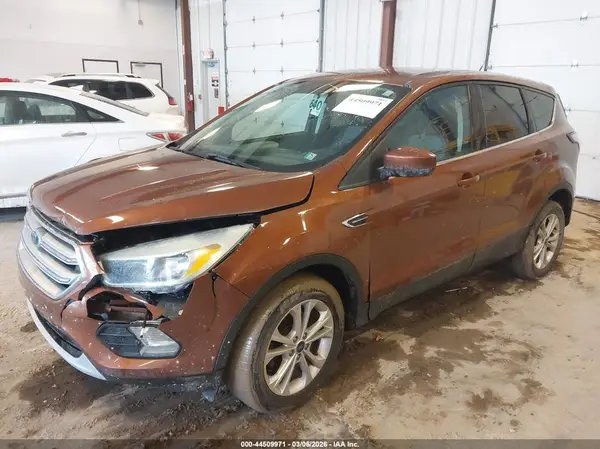 1FMCU0GD8HUC24028 2017 FORD ESCAPE - Image 2