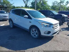 1FMCU0GD8HUC39774 2017 FORD ESCAPE