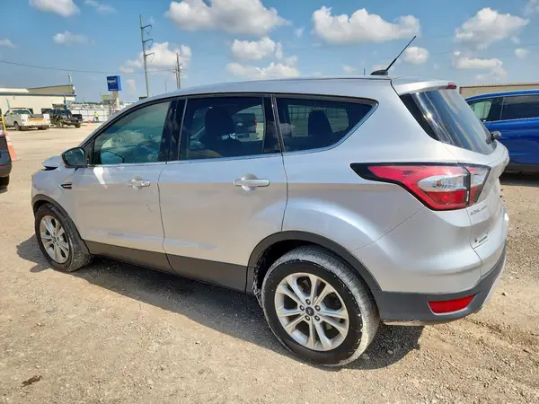 1FMCU0GD8HUC48989 2017 FORD ESCAPE - Image 2