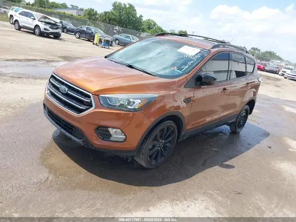 1FMCU0GD8HUC60589 2017 FORD ESCAPE - Image 2