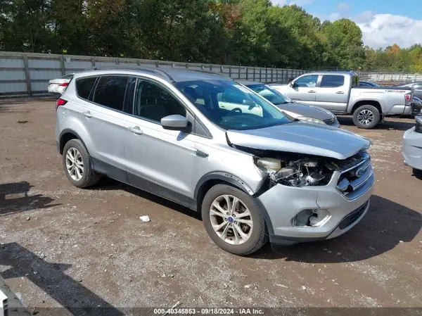 1FMCU0GD8HUC64271 2017 FORD ESCAPE - Image 1