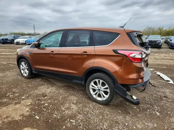 1FMCU0GD8HUC64898 2017 FORD ESCAPE - Image 2