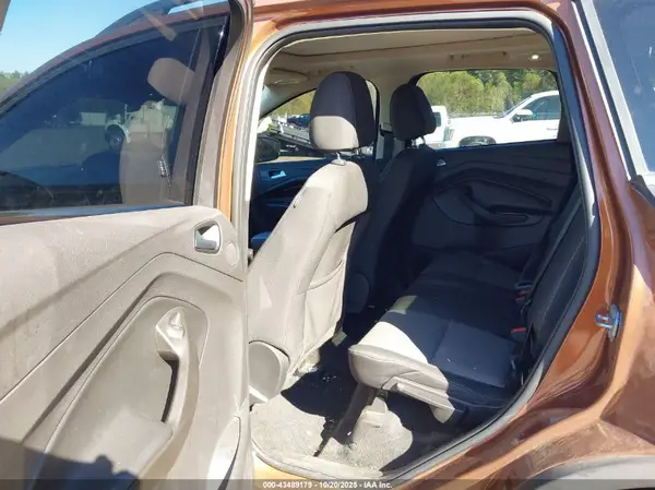 1FMCU0GD8HUC74041 2017 FORD ESCAPE - Image 8