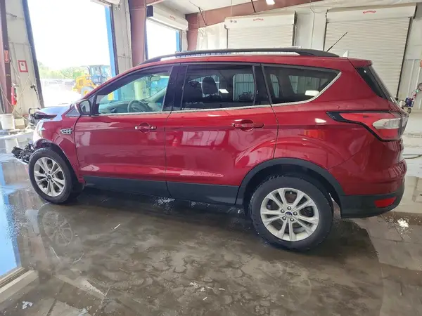 1FMCU0GD8HUC85881 2017 FORD ESCAPE - Image 2