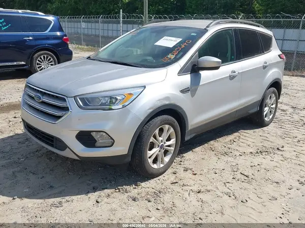 1FMCU0GD8HUD24680 2017 FORD ESCAPE - Image 2