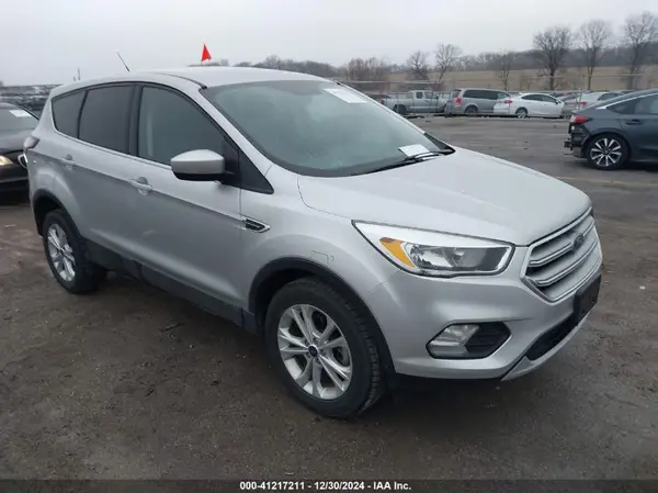 1FMCU0GD8HUD29104 2017 FORD ESCAPE - Image 1