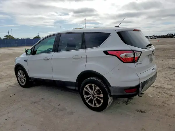 1FMCU0GD8HUD35081 2017 FORD ESCAPE - Image 2