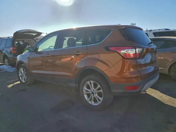 1FMCU0GD8HUD38367 2017 FORD ESCAPE - Image 2
