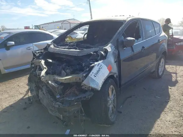 1FMCU0GD8HUD38711 2017 FORD ESCAPE - Image 2