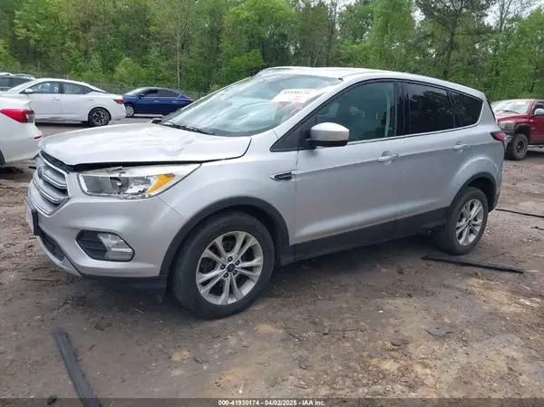 1FMCU0GD8HUD39700 2017 FORD ESCAPE - Image 2