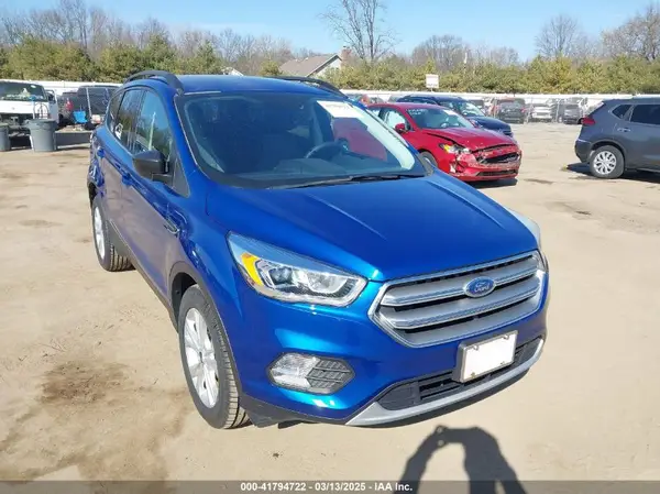 1FMCU0GD8HUD64564 2017 FORD ESCAPE - Image 1