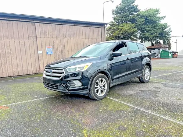 1FMCU0GD8HUD66427 2017 FORD ESCAPE - Image 2