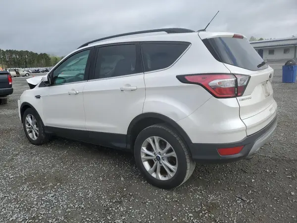 1FMCU0GD8HUD84748 2017 FORD ESCAPE - Image 2