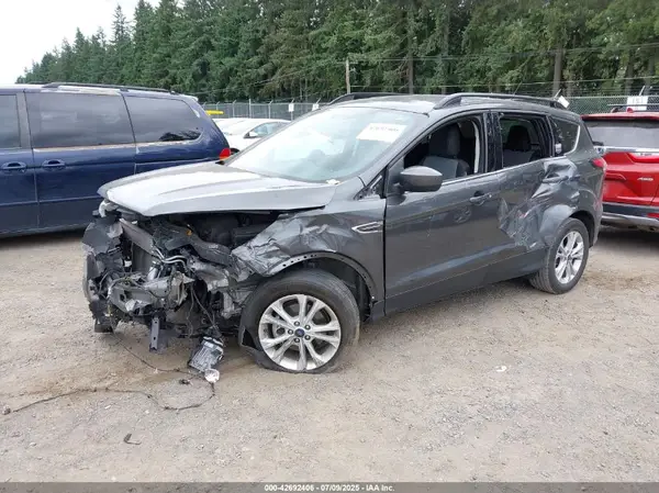 1FMCU0GD8HUD94065 2017 FORD ESCAPE - Image 2