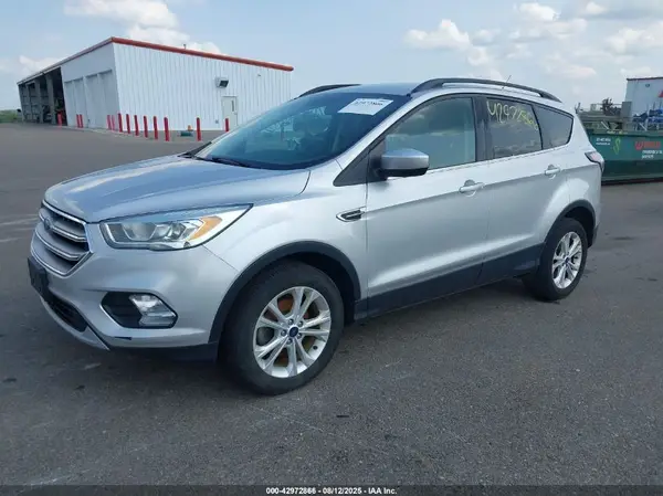1FMCU0GD8HUD94678 2017 FORD ESCAPE - Image 2