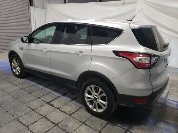 1FMCU0GD8HUD94941 2017 FORD ESCAPE - Image 2