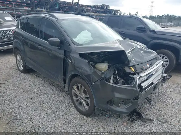 1FMCU0GD8HUE00754 2017 FORD ESCAPE - Image 1